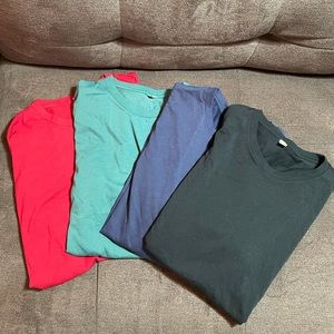 Men’s Uniqlo basic oversized tees
